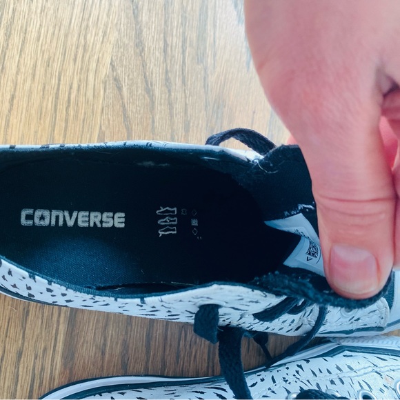 Short Converse junior size 3 custom design - Picture 6 of 9